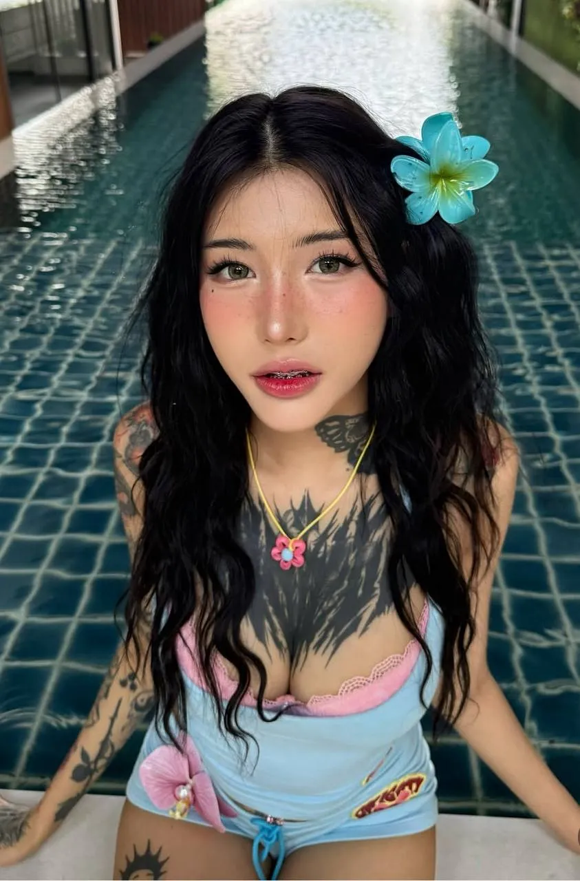 Cornne เน็ตไอดอล