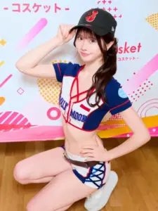 เอมิกะ ชิรากามิ เน็ตไอดอล