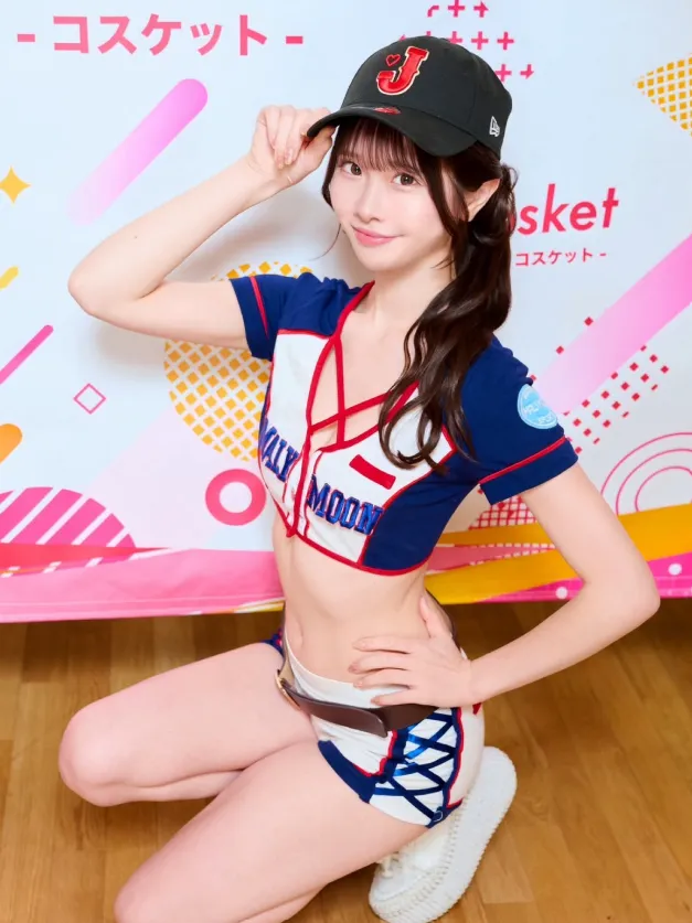 เอมิกะ ชิรากามิ เน็ตไอดอล
