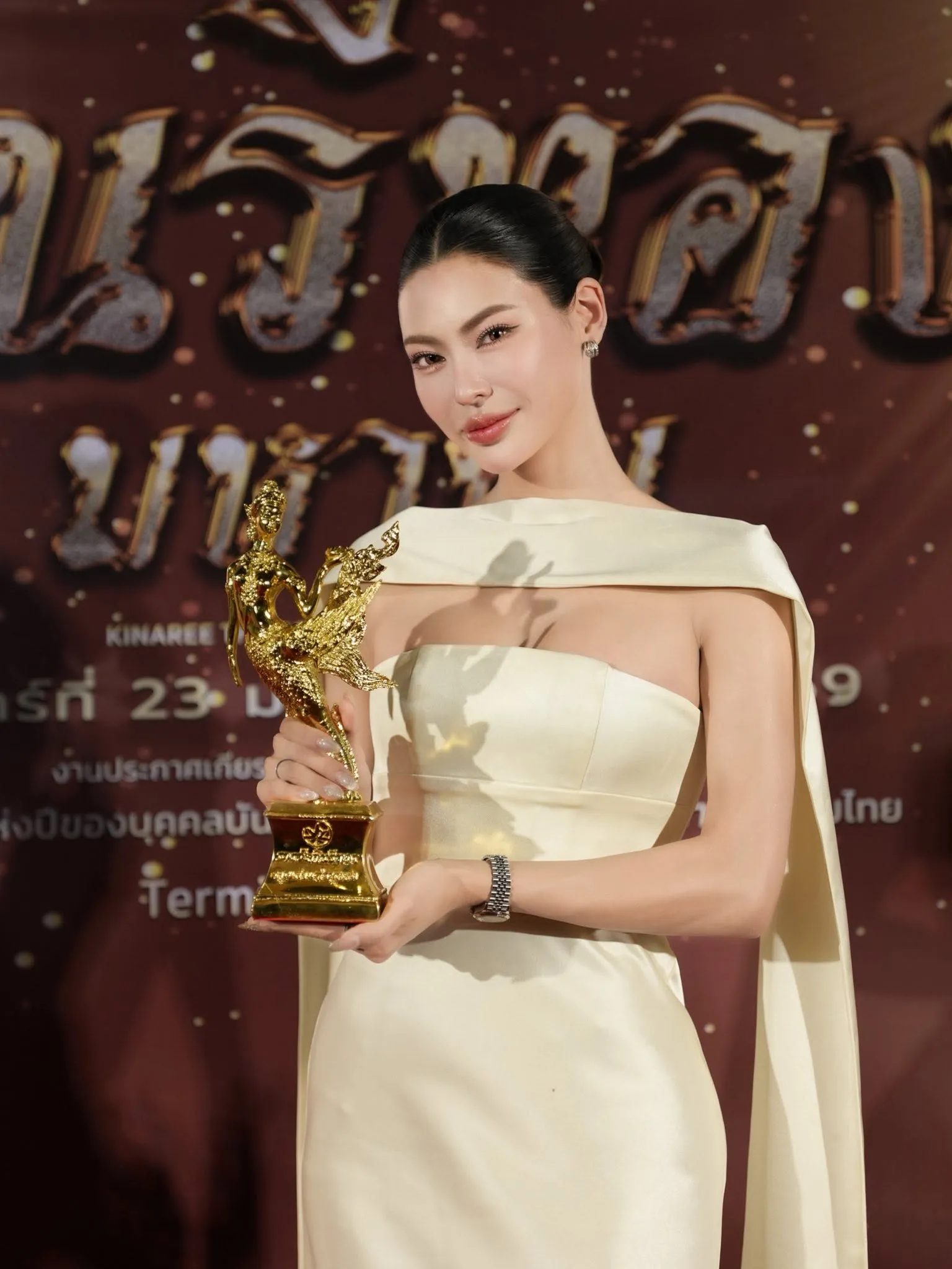 กชเบล ศรัณย์รัชต์ เน็ตไอดอล
